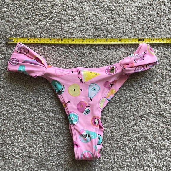 ✨Brazilian Bikini 3 Piece Set✨ - Picture 3 of 15